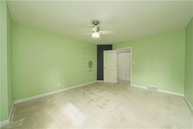321 Stanaford Road, Winston-salem, NC 27104