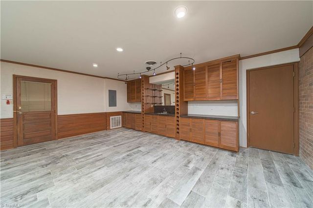 321 Stanaford Road, Winston-salem, NC 27104