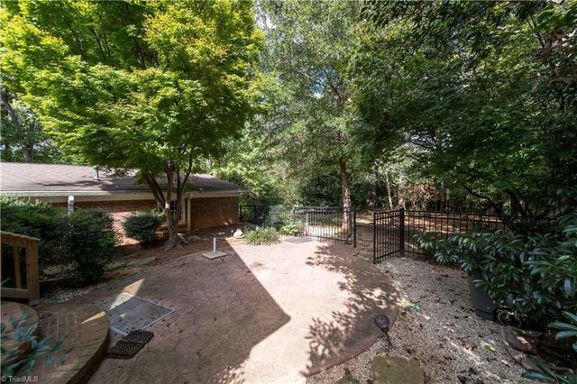 321 Stanaford Road, Winston-salem, NC 27104