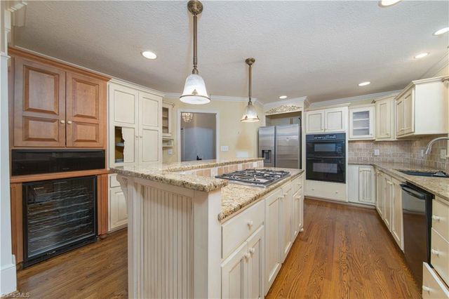 321 Stanaford Road, Winston-salem, NC 27104