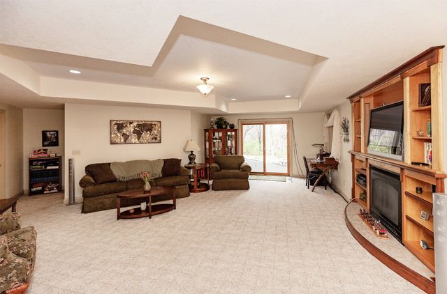 105 Majestic Oak Circle, Huxley, IA 50124
