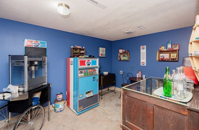 105 Majestic Oak Circle, Huxley, IA 50124