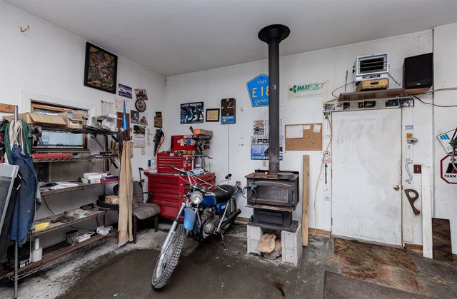 105 Majestic Oak Circle, Huxley, IA 50124
