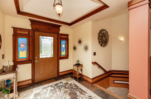 105 Majestic Oak Circle, Huxley, IA 50124