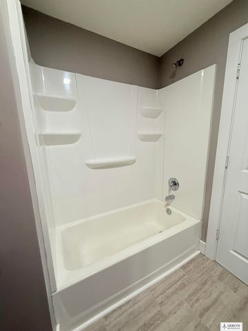 3009 Walnut Court, Lincoln, NE 68503
