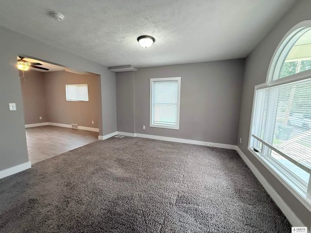 3009 Walnut Court, Lincoln, NE 68503
