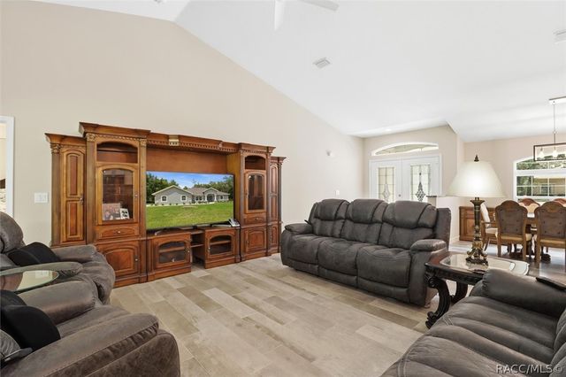 399 W Massachusetts Street, Hernando, FL 34442