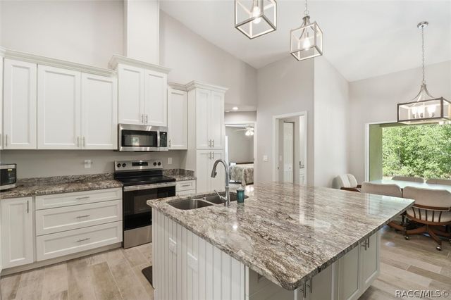 399 W Massachusetts Street, Hernando, FL 34442