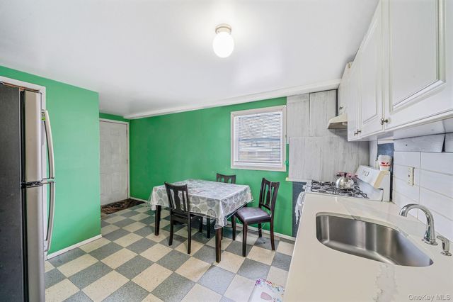 73 Olive Street, Central Islip, NY 11722