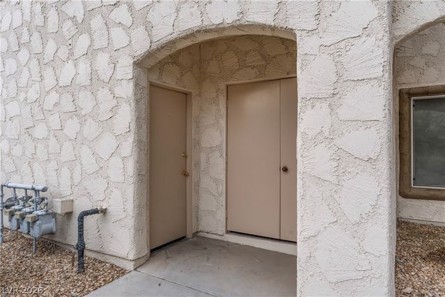 6800 Indian Chief Drive 204, Las Vegas, NV 89130