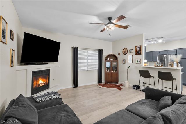 6800 Indian Chief Drive 204, Las Vegas, NV 89130