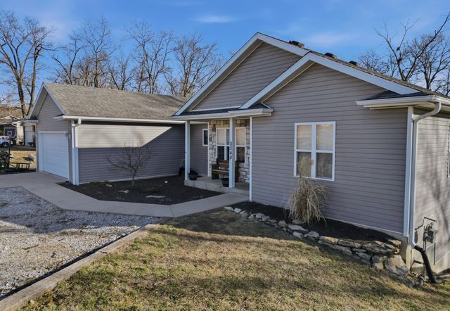2340 N LAKE OF THE WOODS RD, Columbia, MO 65202