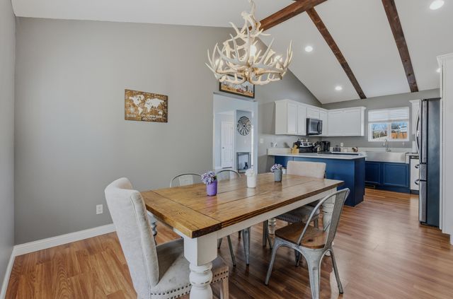 2340 N LAKE OF THE WOODS RD, Columbia, MO 65202