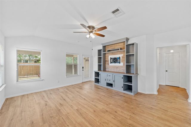 101 San Miniato ST, Georgetown, TX 78628