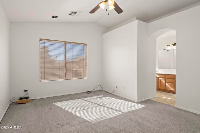 3297 E WARBLER Road, Gilbert, AZ 85297