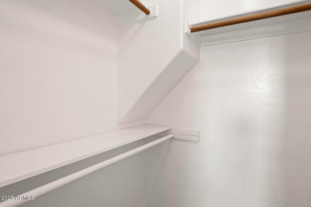 3297 E WARBLER Road, Gilbert, AZ 85297