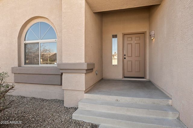 3297 E WARBLER Road, Gilbert, AZ 85297