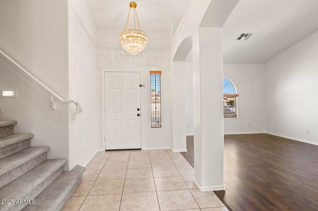 3297 E WARBLER Road, Gilbert, AZ 85297