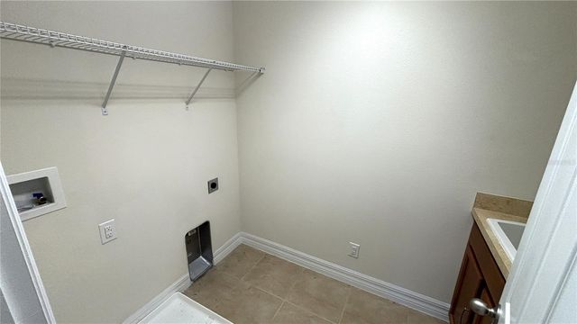 5217 DOVE TREE STREET, Orlando, FL 32811