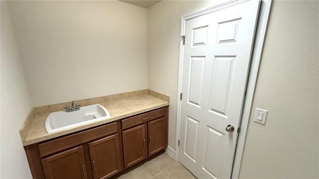 5217 DOVE TREE STREET, Orlando, FL 32811