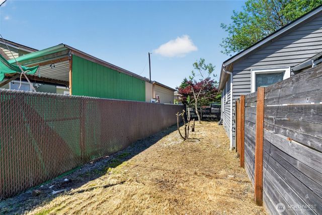 110 Lincoln Avenue, Kent, WA 98032