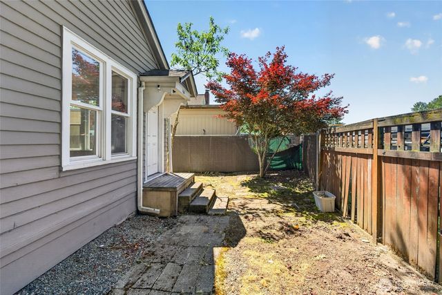 110 Lincoln Avenue, Kent, WA 98032