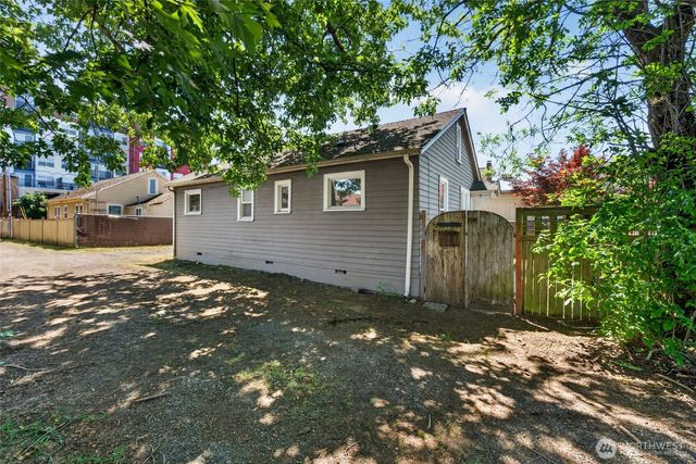 110 Lincoln Avenue, Kent, WA 98032