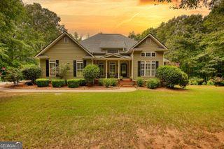 10 Nicklaus Circle, Social Circle, GA 30025