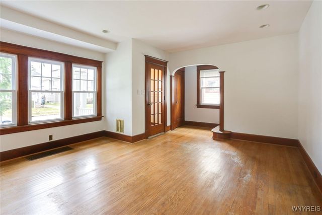 261 Wardman Road, Tonawanda, NY 14217