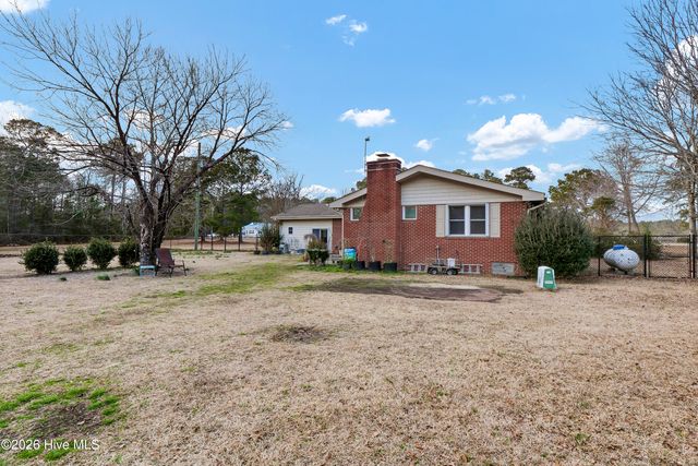 1830 Nc Highway 210 E, Hampstead, NC 28443