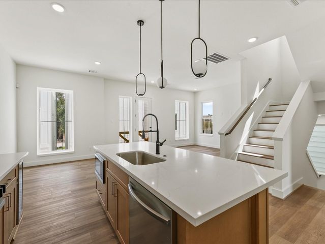 1804 Del Norte Street E, Houston, TX 77018