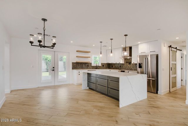 8318 E SELLS Drive, Scottsdale, AZ 85251