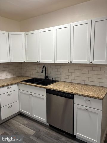306 S COURTHOUSE RD, Arlington, VA 22204