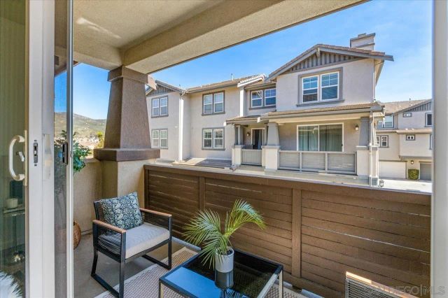 16910 Bixby St 1, San Diego, CA 92127