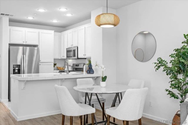 16910 Bixby St 1, San Diego, CA 92127