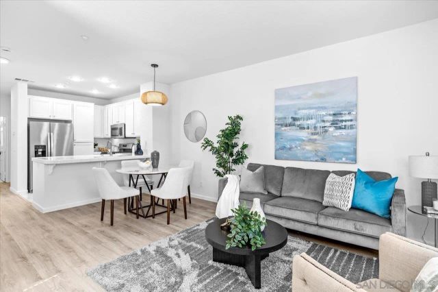 16910 Bixby St 1, San Diego, CA 92127