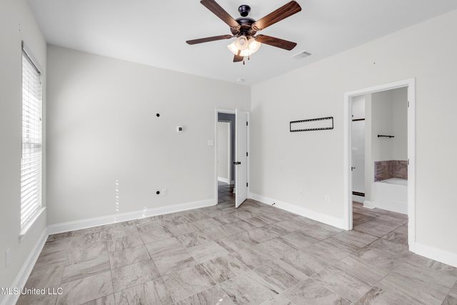 832 Reunion Place Circle, Biloxi, MS 39532