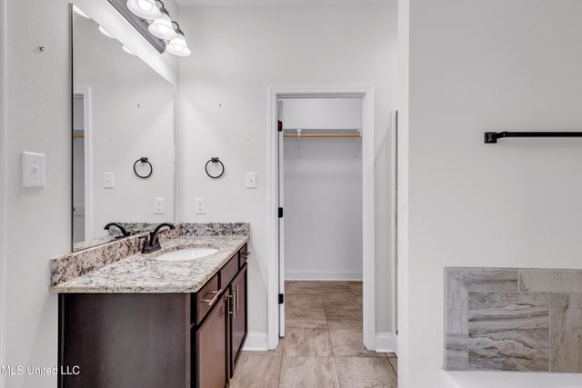 832 Reunion Place Circle, Biloxi, MS 39532
