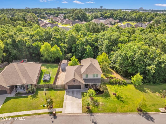 832 Reunion Place Circle, Biloxi, MS 39532