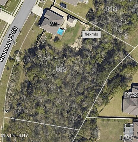 832 Reunion Place Circle, Biloxi, MS 39532