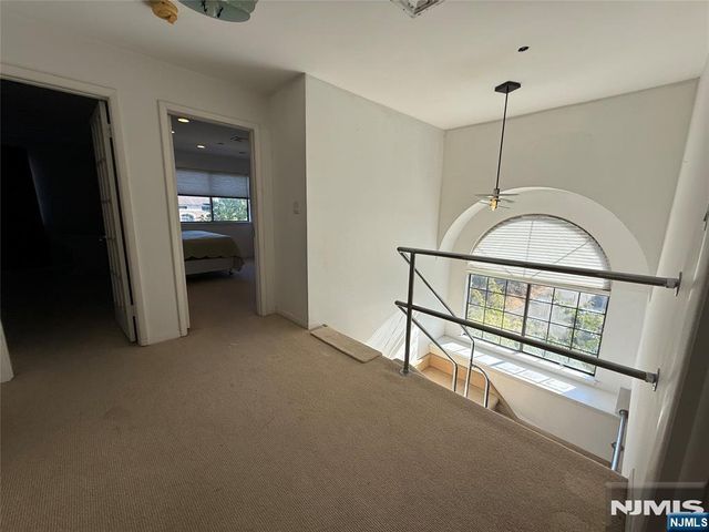2 Sinclair Court, Teaneck, NJ 07666