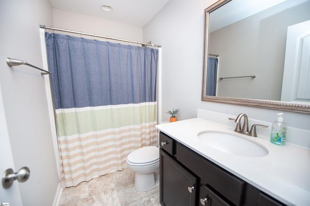 436 N Ivestor Court, Inman, SC 29349