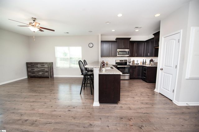 436 N Ivestor Court, Inman, SC 29349