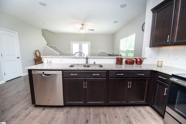436 N Ivestor Court, Inman, SC 29349