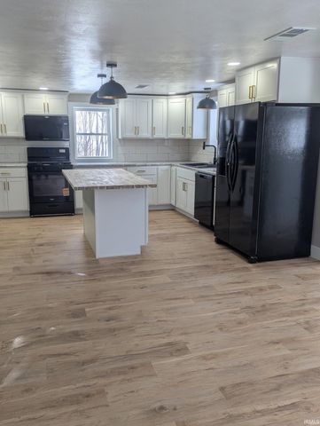 308 Bellevue Street, New Carlisle, IN 46552