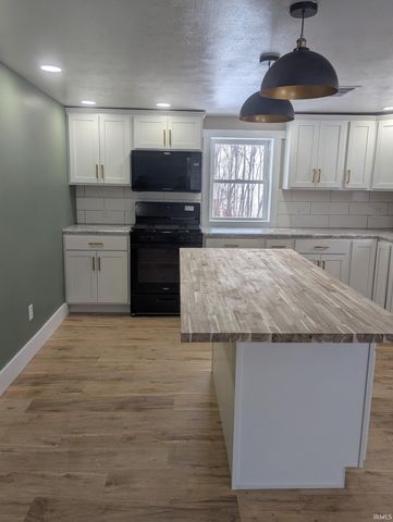 308 Bellevue Street, New Carlisle, IN 46552