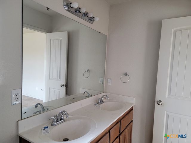 3505 Logsdon Street, Copperas Cove, TX 76522