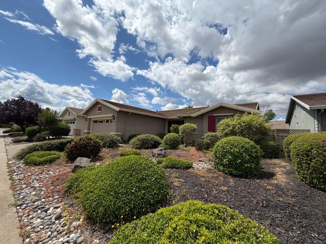 162 Calistoga Ln, Lincoln, CA 95648