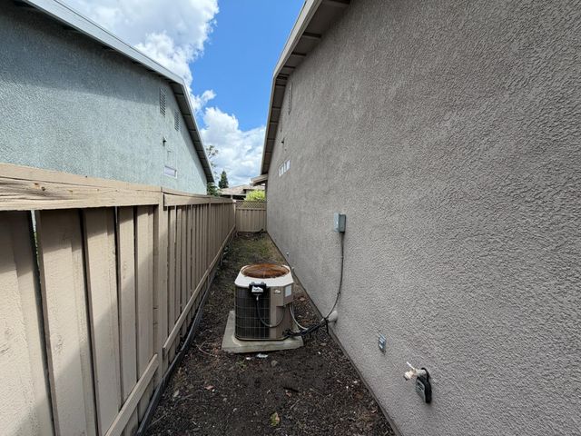 162 Calistoga Ln, Lincoln, CA 95648