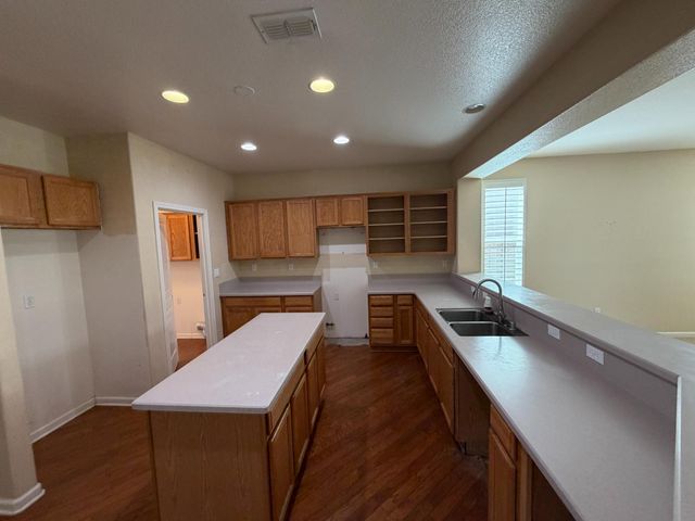 162 Calistoga Ln, Lincoln, CA 95648